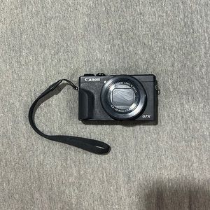 Canon Powershot G7X Mark II